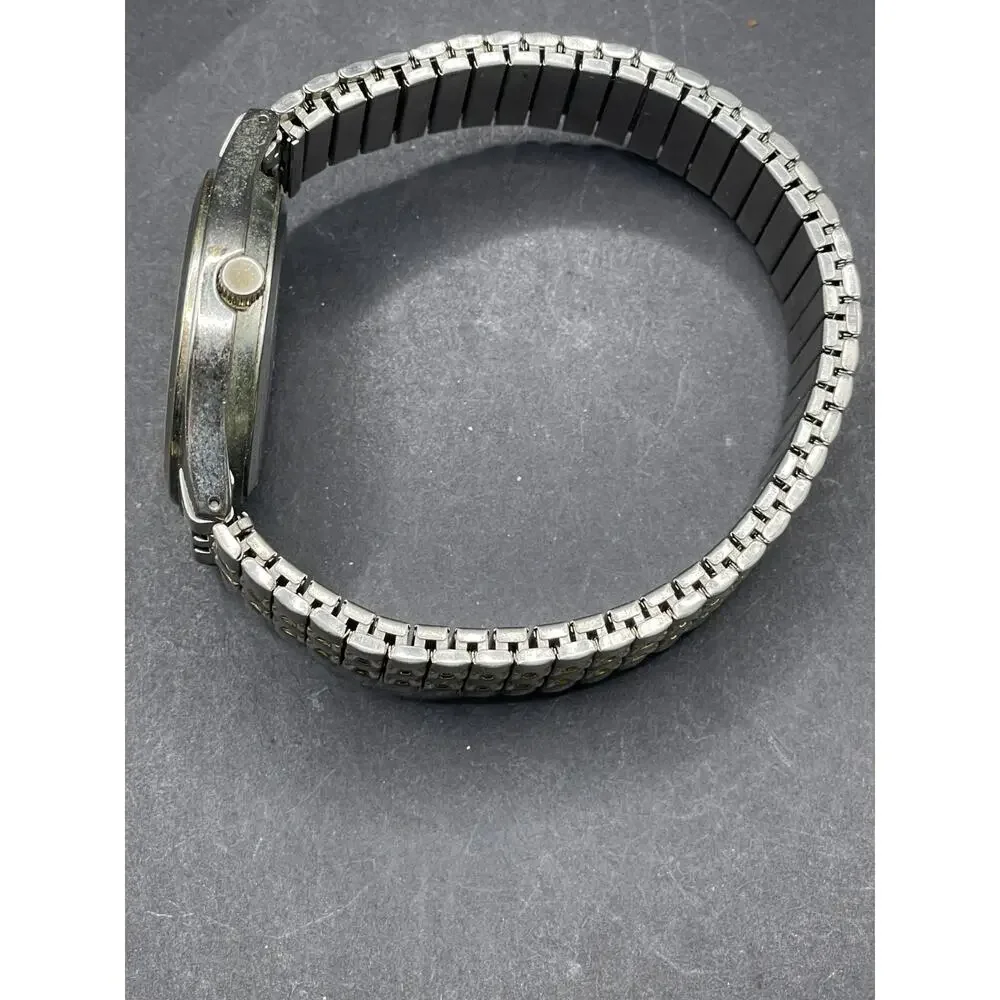 Vintage PT948 PC33 Japan WR100FT Stainless Silver Stretch Band Two Tone 36MM